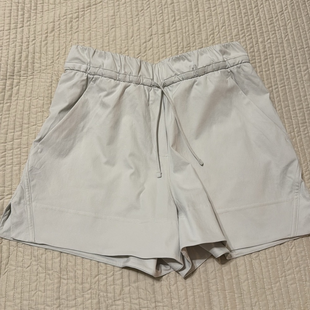 Cinchable Waist HR Woven Short 3.5” - Picture 5 of 10